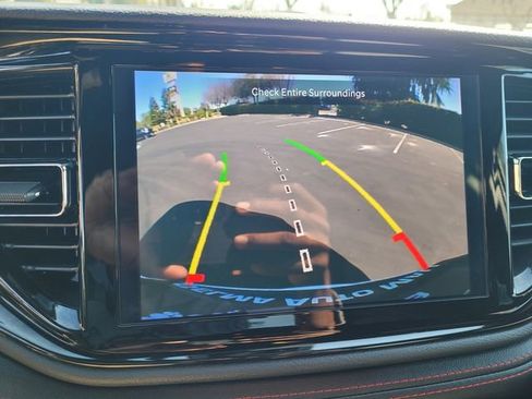 Used 2025 Dodge Durango GT image 21