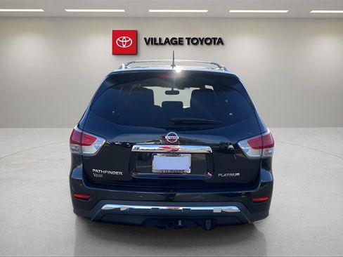 Used 2015 Nissan Pathfinder Platinum image 4