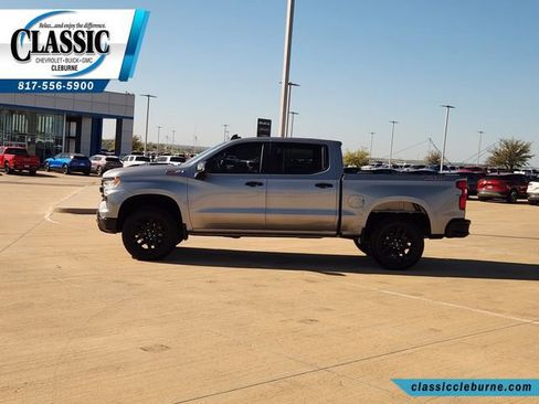 Used 2025 Chevrolet Silverado 1500 LT Trail Boss w/ Convenience Package II image 6