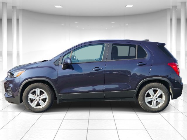 Used 2019 Chevrolet Trax LS w/ Tint and Cruise Package FWD image 2