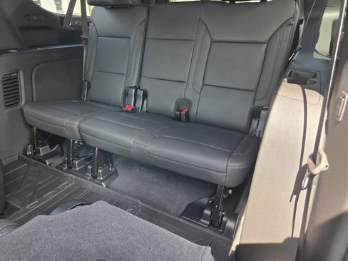 New 2026 Chevrolet Suburban LT w/ Comfort Package RWD image 6