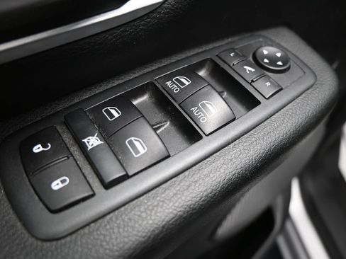Used 2021 RAM 1500 Big Horn AWD/4WD image 11