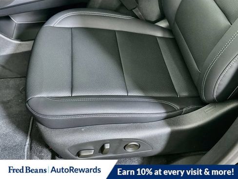 New 2026 Chevrolet Traverse LT w/ Midnight/Sport Edition AWD/4WD image 22