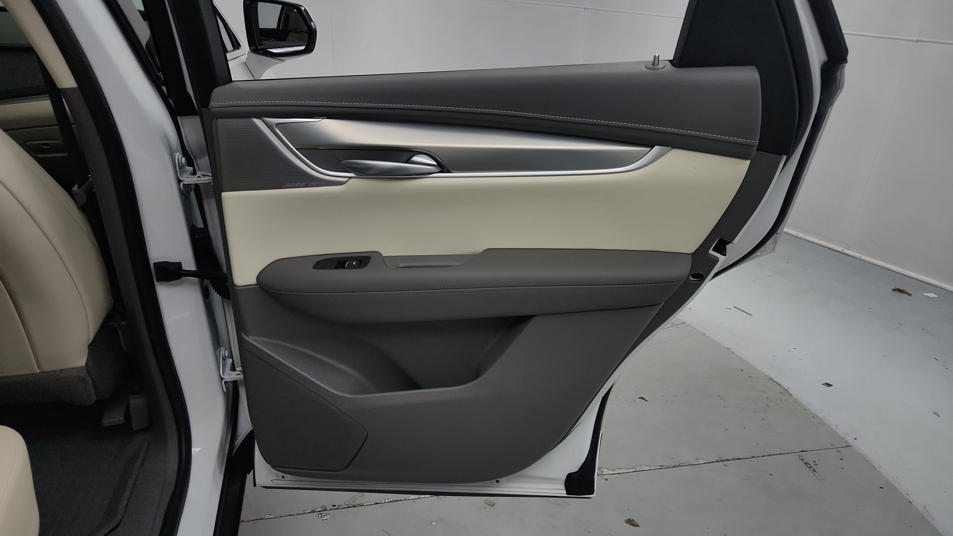 Used 2023 Cadillac XT5 Premium Luxury FWD image 27