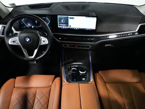 Used 2024 BMW X7 xDrive40i AWD/4WD image 43