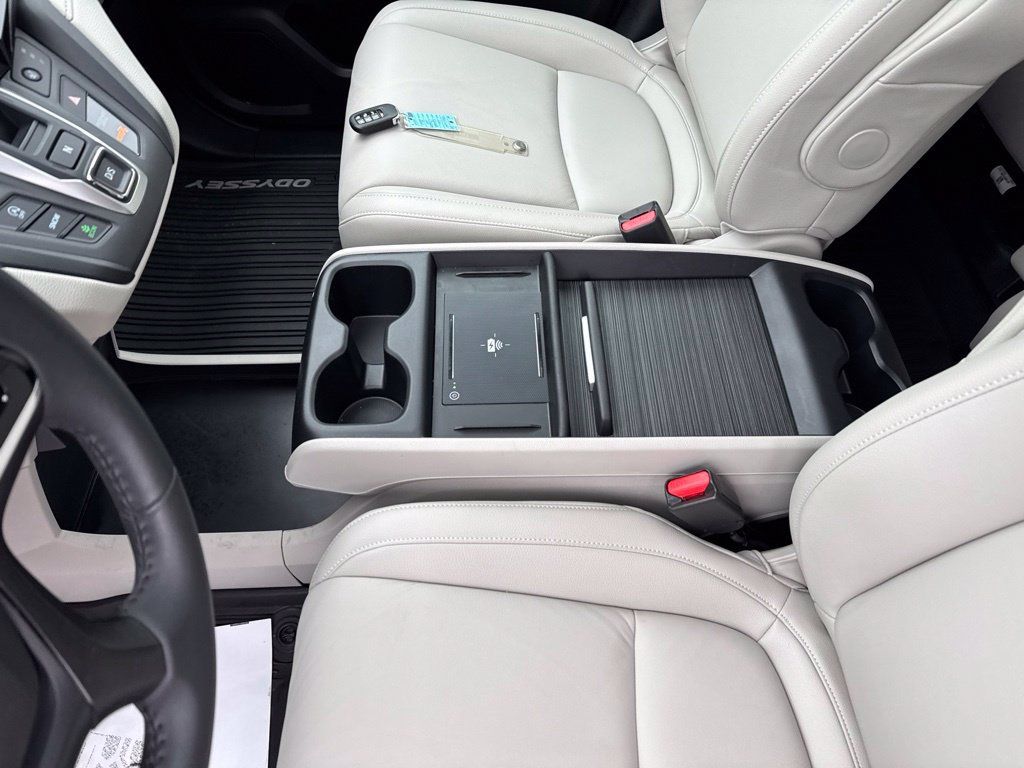 Certified 2026 Honda Odyssey EX-L image 28