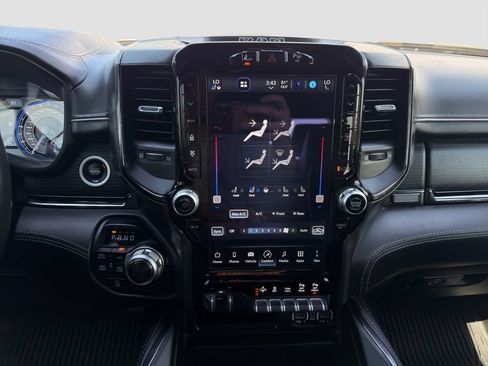 Used 2022 RAM 1500 Limited AWD/4WD image 16