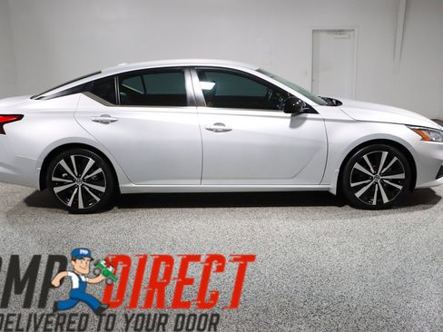 Used 2022 Nissan Altima 2.5 SR FWD image 6