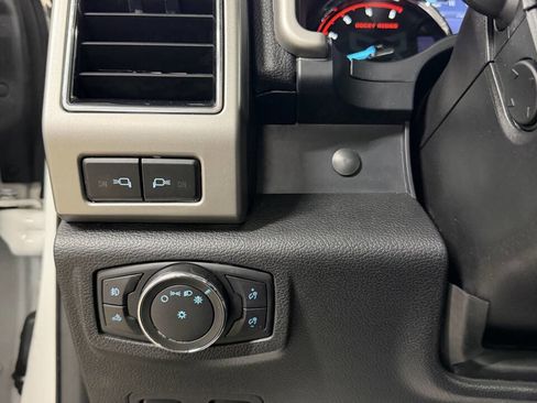 Used 2021 Ford F250 Lariat image 14