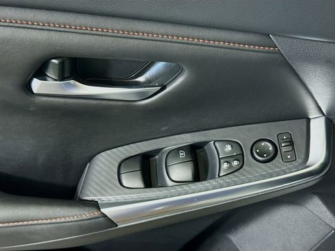 Used 2024 Nissan Sentra SR w/ SR Premium Package image 24