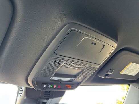 New 2026 Chevrolet Traverse LT image 28