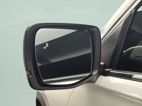 Certified 2023 Honda Pilot Touring image 41
