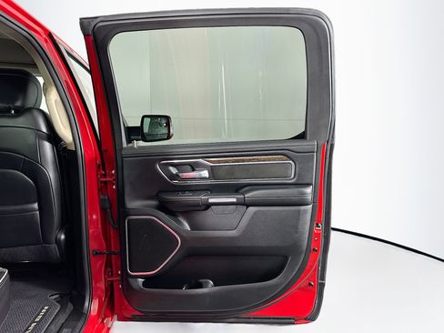 Used 2019 RAM 1500 Laramie w/ Off Road Group image 29