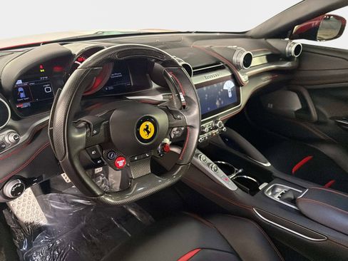 Used 2018 Ferrari GTC4Lusso T image 34