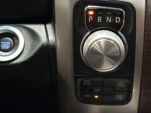 Used 2017 RAM 1500 Laramie AWD/4WD image 31