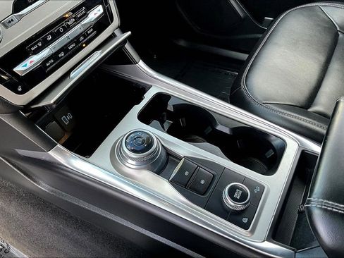 Used 2023 Ford Explorer XLT w/ Equipment Group 202A image 14