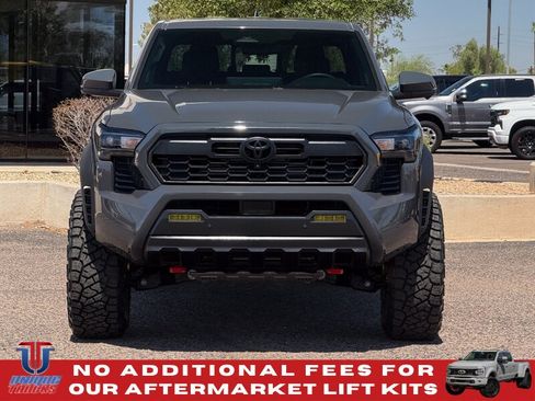 Used 2024 Toyota Tacoma TRD Off-Road w/ TRD Off Road Premium Package AWD/4WD image 2