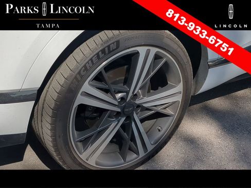 Used 2025 Genesis GV80 3.5T e-SC image 13