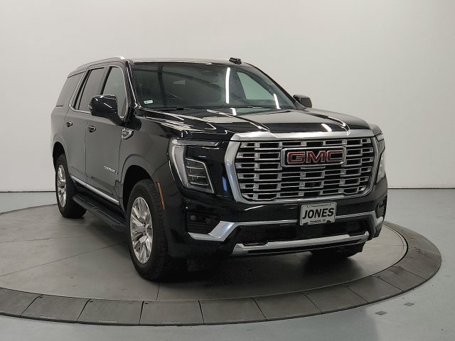 Used 2025 GMC Yukon Denali AWD/4WD image 3