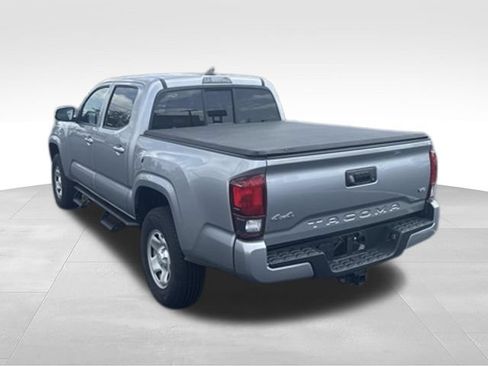 Used 2021 Toyota Tacoma SR AWD/4WD image 4