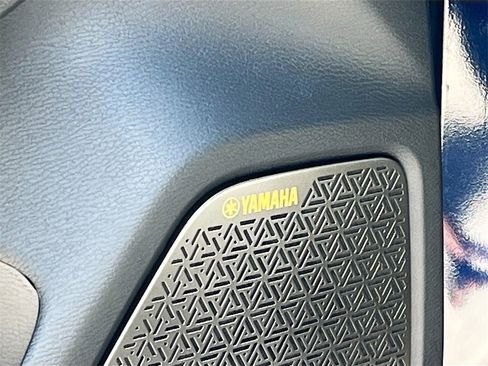 New 2025 Mitsubishi Outlander SE image 17