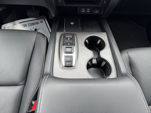 Used 2025 Honda Ridgeline RTL image 16