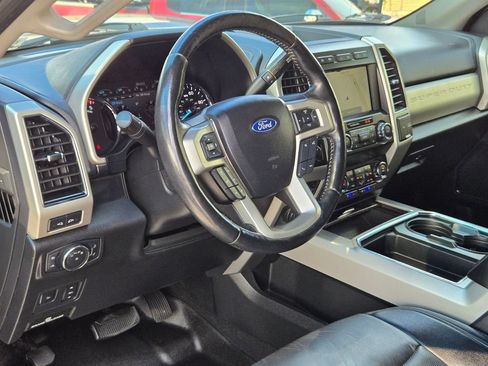 Used 2021 Ford F250 Lariat w/ Lariat Ultimate Package AWD/4WD image 10