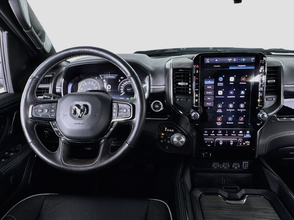 Used 2025 RAM 1500 Limited AWD/4WD image 14