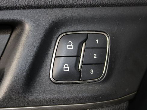 Used 2016 Lincoln MKC Reserve w/ Lincoln MKC Climate Package image 21