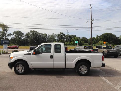 Used 2014 Ford F250 XL w/ Power Equipment Group RWD image 5