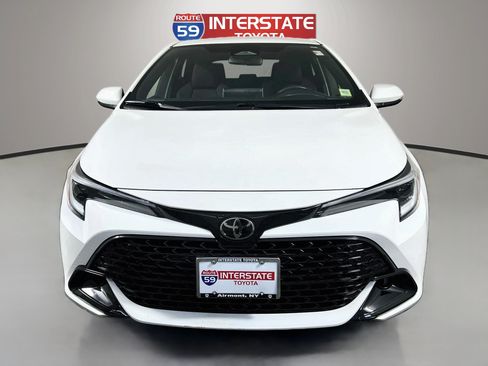 Used 2024 Toyota Corolla SE FWD image 2