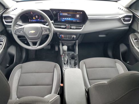 Used 2025 Chevrolet TrailBlazer LT AWD/4WD image 25