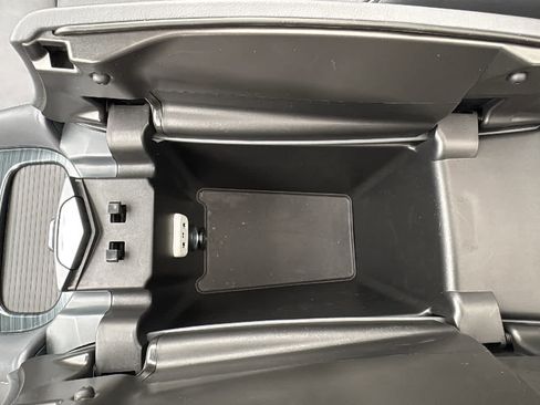 Used 2019 Buick Envision Essence AWD/4WD image 25