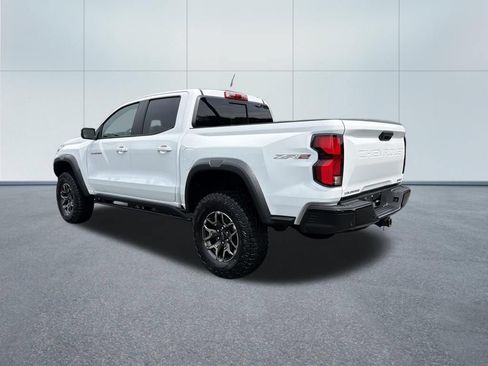 Used 2024 Chevrolet Colorado ZR2 w/ ZR2 Convenience Package III AWD/4WD image 7