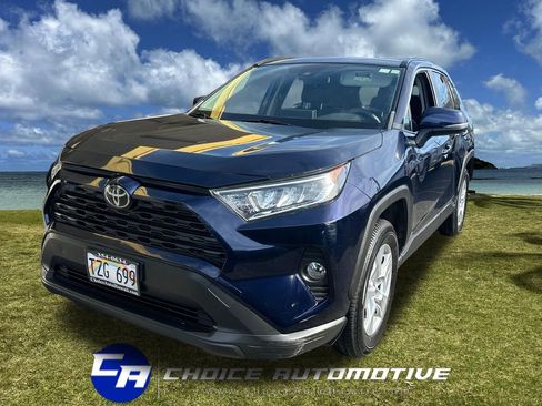 Used 2020 Toyota RAV4 XLE image 1