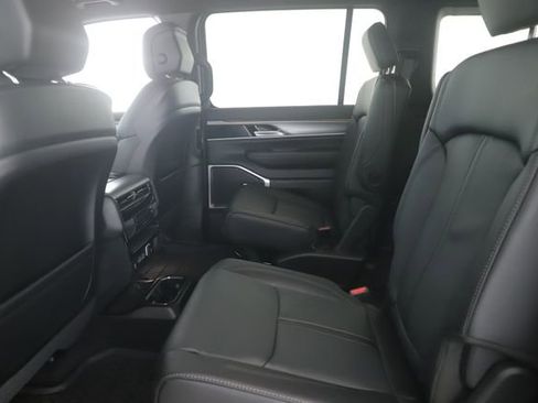 New 2026 Jeep Grand Wagoneer 4WD image 30