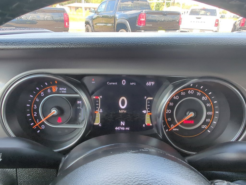 Used 2021 Jeep Gladiator Sport AWD/4WD image 30