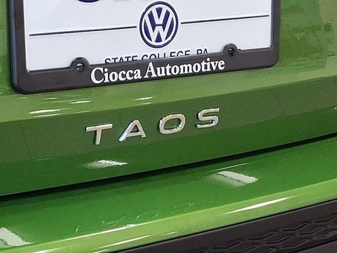 New 2026 Volkswagen Taos SE AWD/4WD image 21