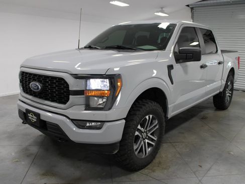 Used 2023 Ford F150 XL w/ STX Appearance Package AWD/4WD image 4