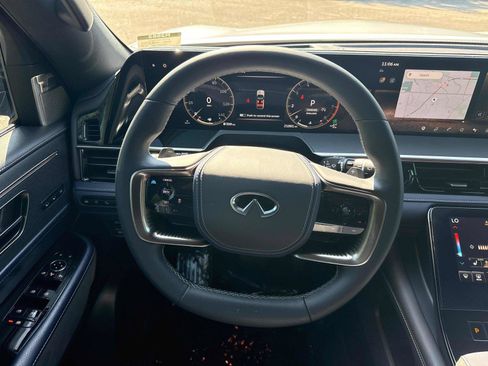 Used 2026 INFINITI QX80 4WD w/ Sport Exterior Package image 18
