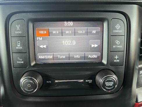 Used 2019 RAM 1500 Rebel AWD/4WD image 31