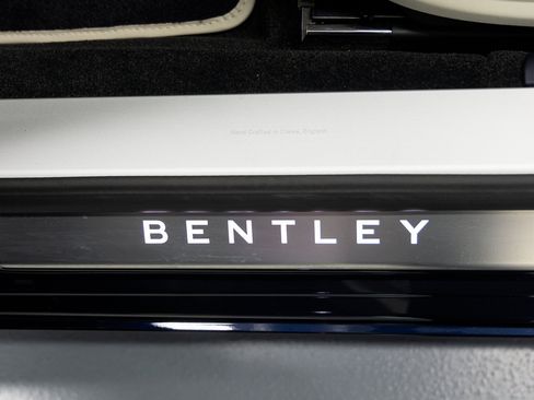 Certified 2026 Bentley Flying Spur V8 AWD/4WD image 42