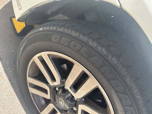 Used 2020 Toyota 4Runner Limited RWD image 9