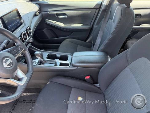 Used 2024 Nissan Sentra SV FWD image 15