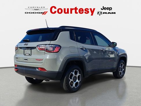 Certified 2022 Jeep Compass Trailhawk w/ Trailhawk Convenience Group AWD/4WD image 5