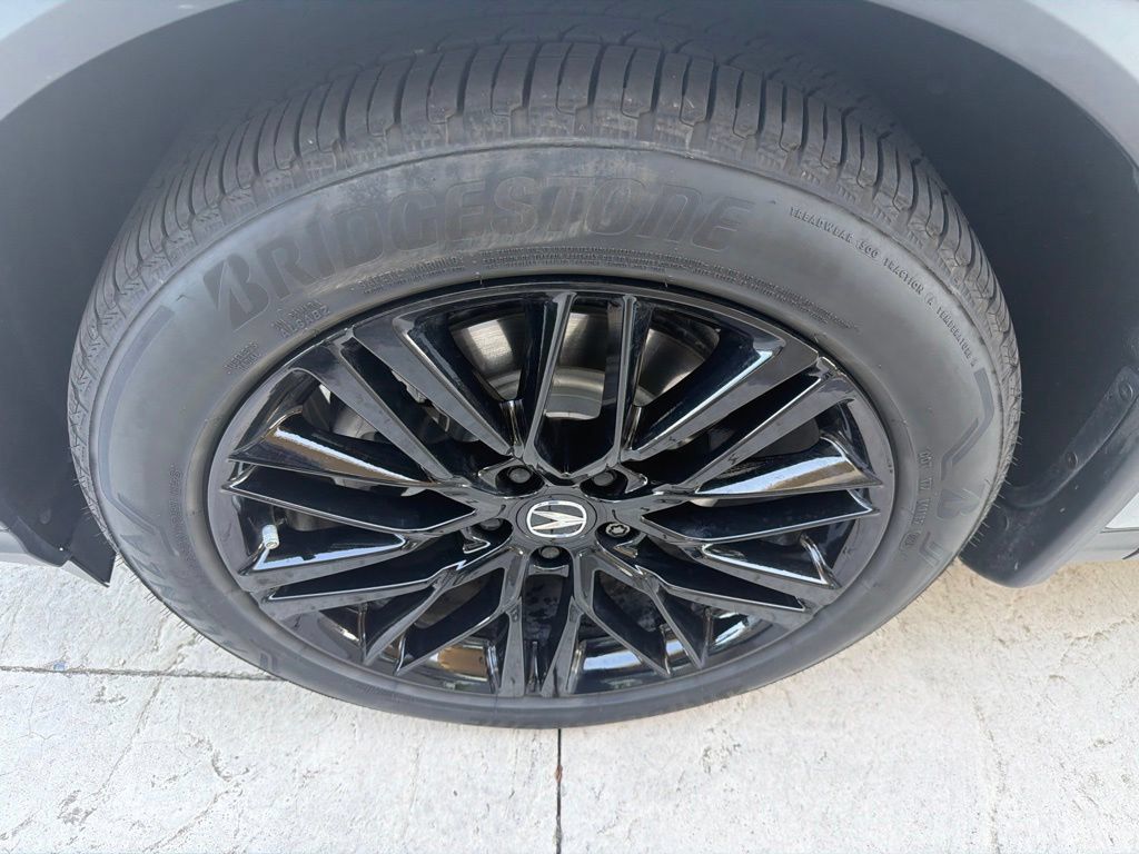 Used 2025 Acura MDX A-Spec w/ Advance Package AWD/4WD image 9