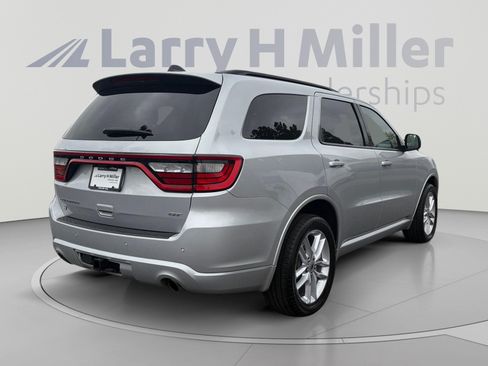 Used 2024 Dodge Durango GT AWD/4WD image 5