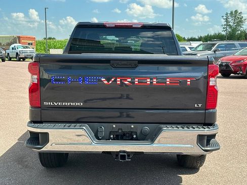 Used 2023 Chevrolet Silverado 1500 LT AWD/4WD image 35