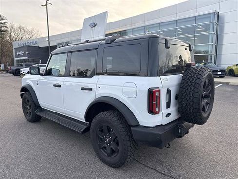 Used 2025 Ford Bronco Outer Banks image 3