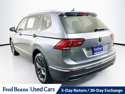 Used 2023 Volkswagen Tiguan SE w/ Panoramic Sunroof Package AWD/4WD image 5